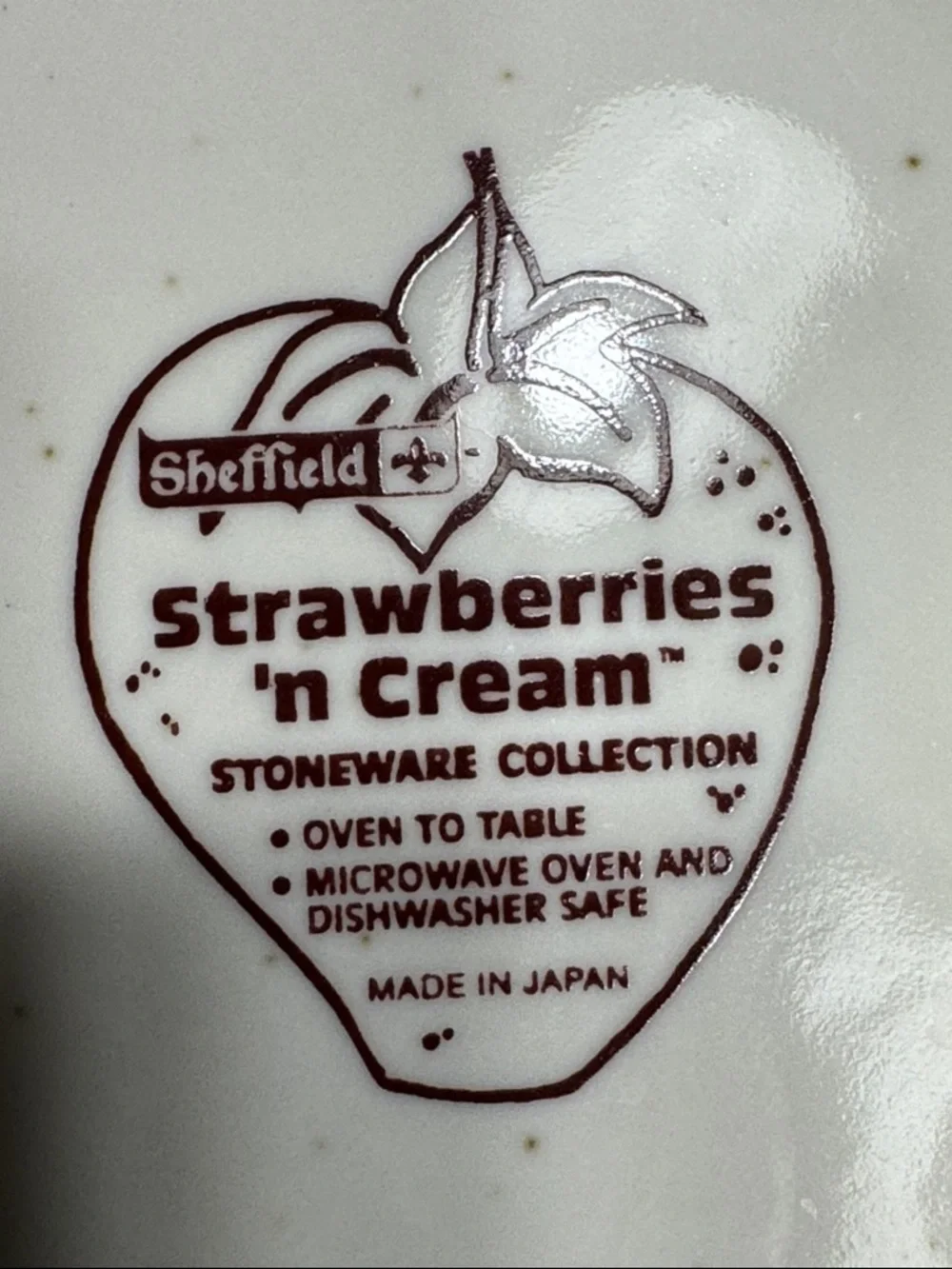 (4)  Vtg. 1970’s Sheffield “Strawberries N Cream” stoneware 8oz Ramekins.